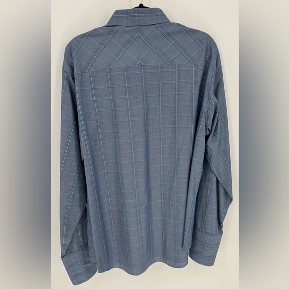 Calvin Klein Men's Long Sleeve Regular Fit Button Up Shirt - Picture 2 of 10
